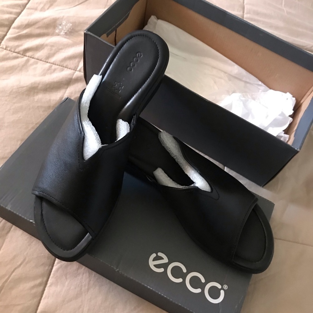 New Ecco women’s  shoe - Picture 5 of 10